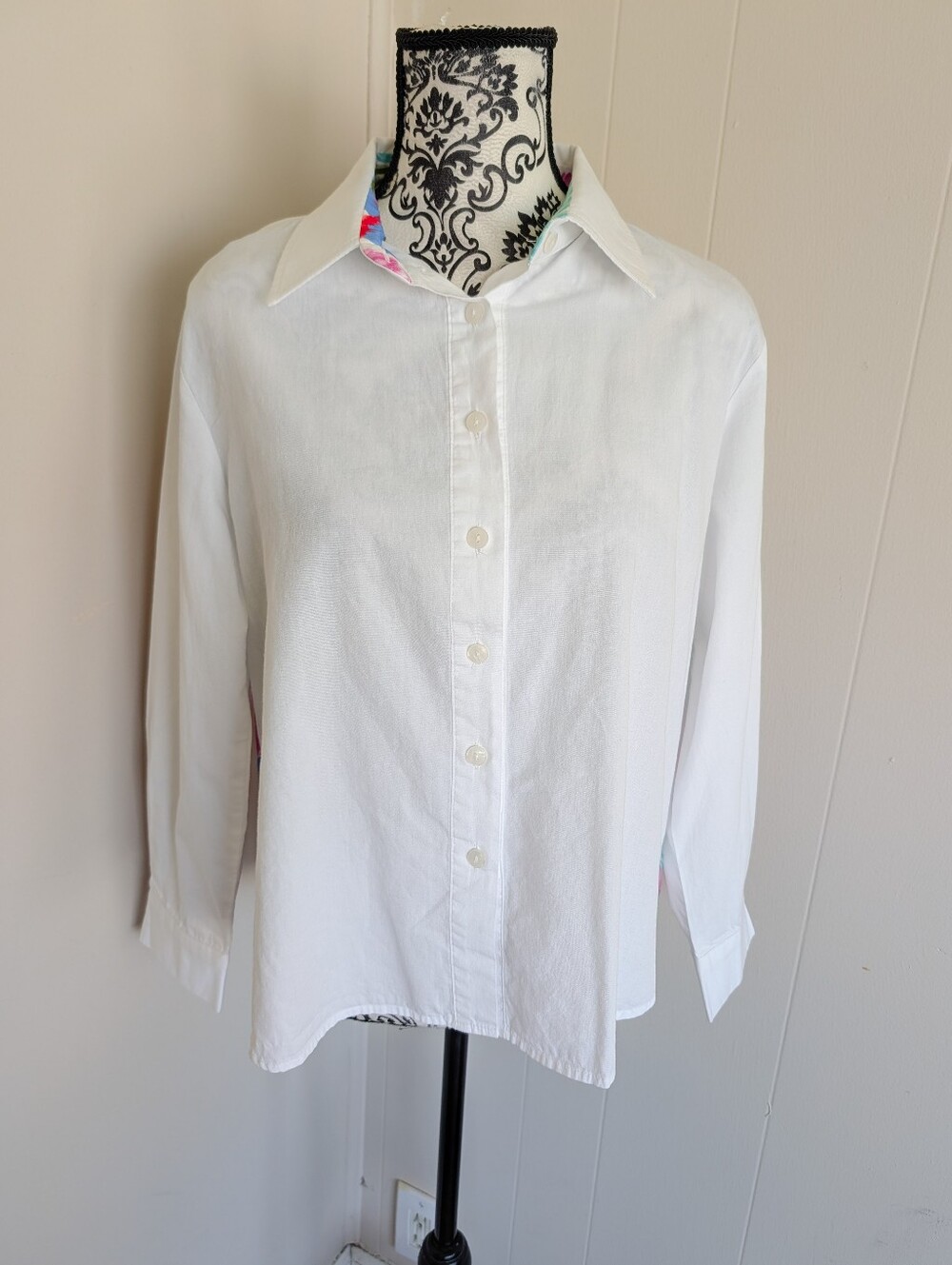 Trisha Tyler Floral Back Button Down Shirt